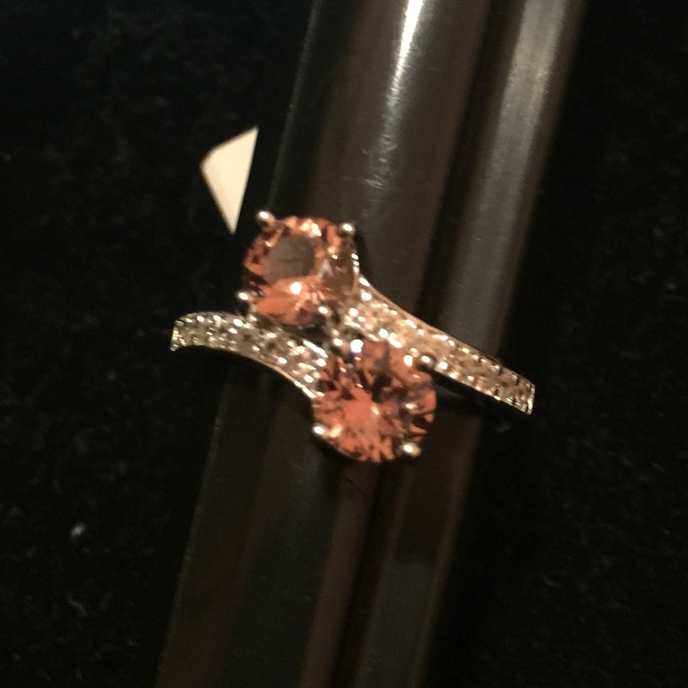 AUTHENTIC GARNETS SHIFT FROM LIGHT PINK TO BRIGHT - Picture 2 of 7